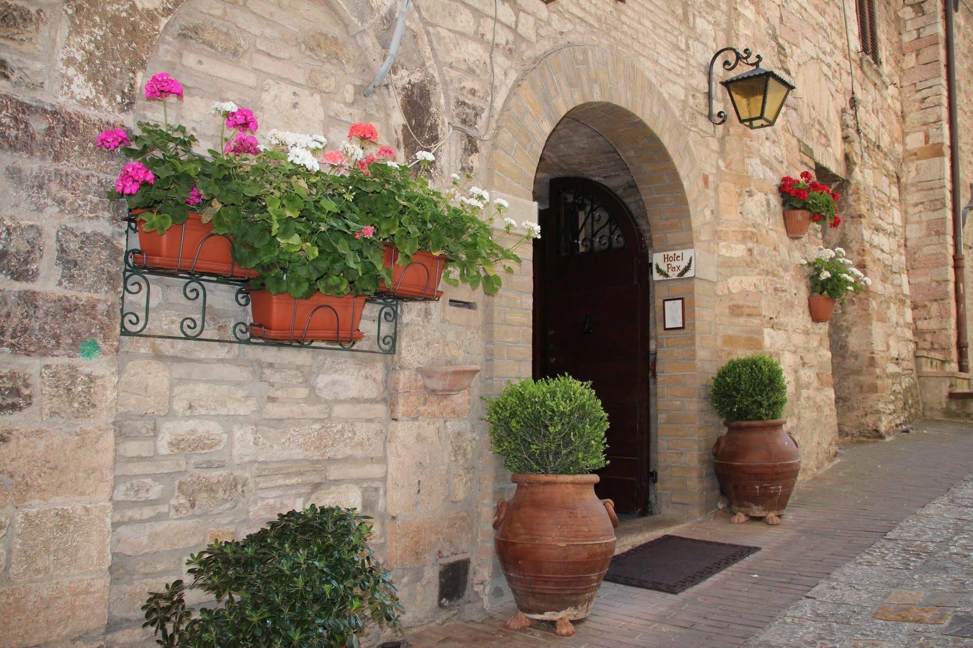 Hotel Pax Assisi Exterior foto